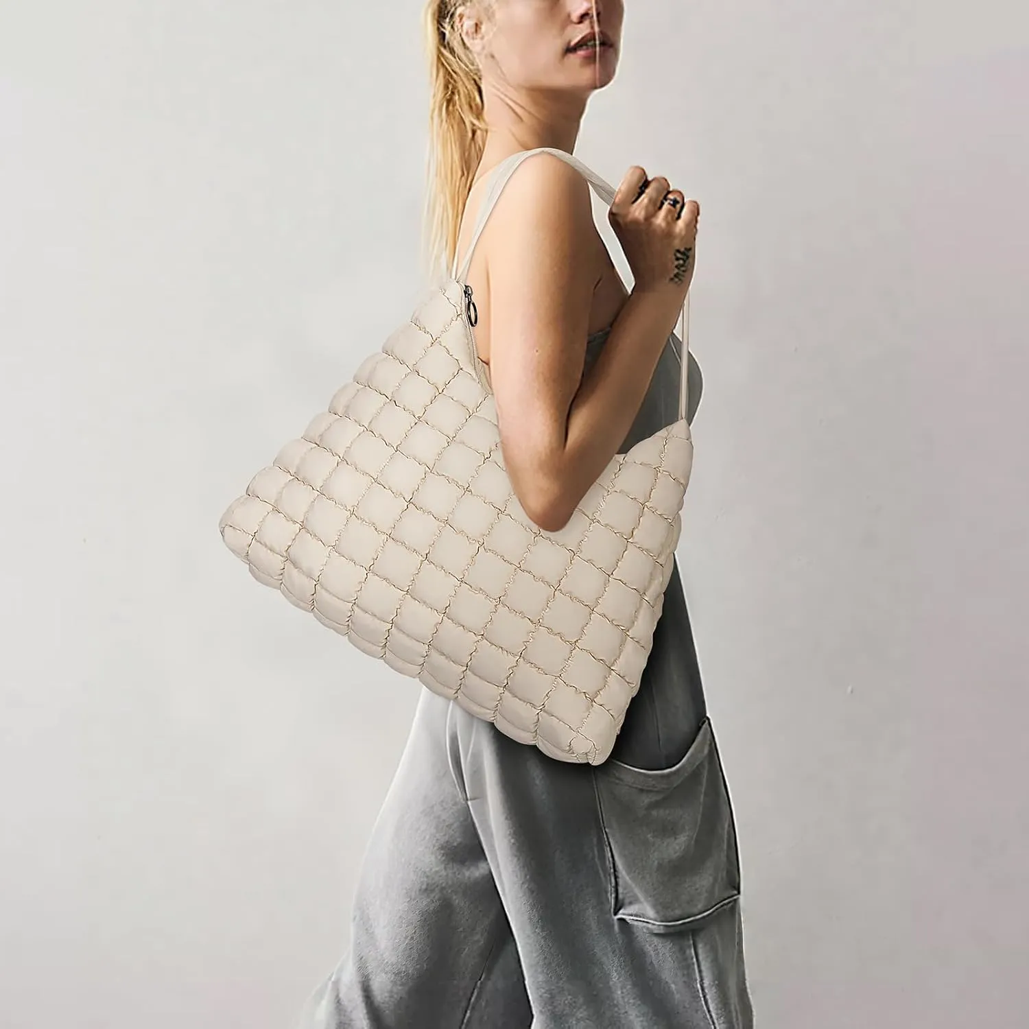 Quilted Tote Bag Puffer Hobo Bag for Women Lightweight Puffy Handbag Everyday Carryall Tote for Work Gym College