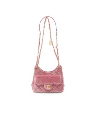 Quilted Velvet Wavy Hobo Bag with Leather Strap and Multiple Pockets