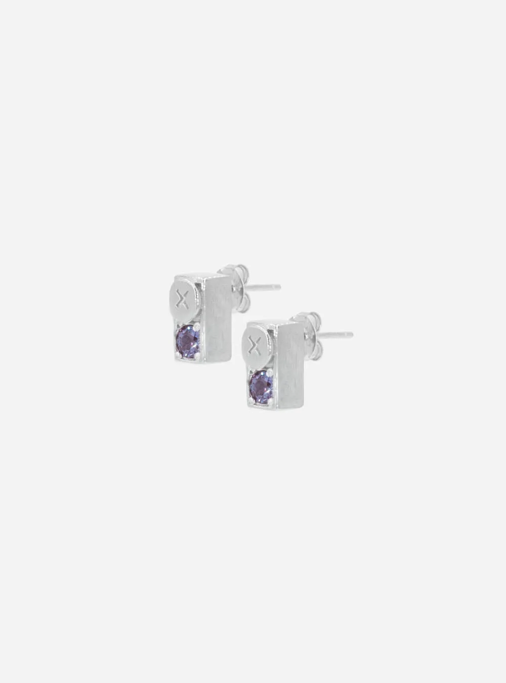 Screwbox colour-changing alexandrite earring
